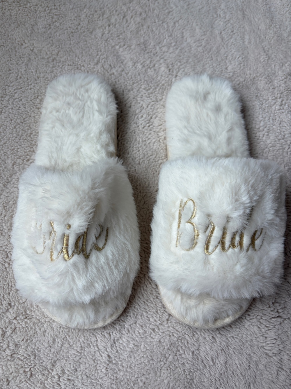 Bride Slide Slippers - White With Gold Size s/m 6-8